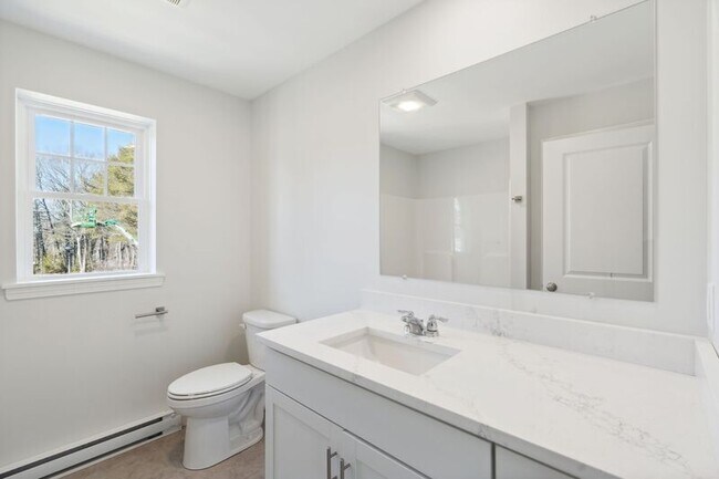 Building Photo - 16 Cardinal Ln