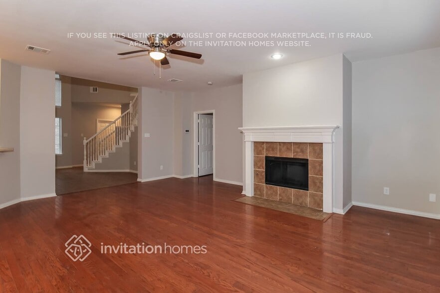 Building Photo - 4600 Lighthouse Dr