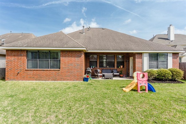 Building Photo - 6706 Ashworth Dr