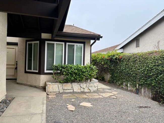 Building Photo - Single Story 3 Bedroom House in Carlsbad