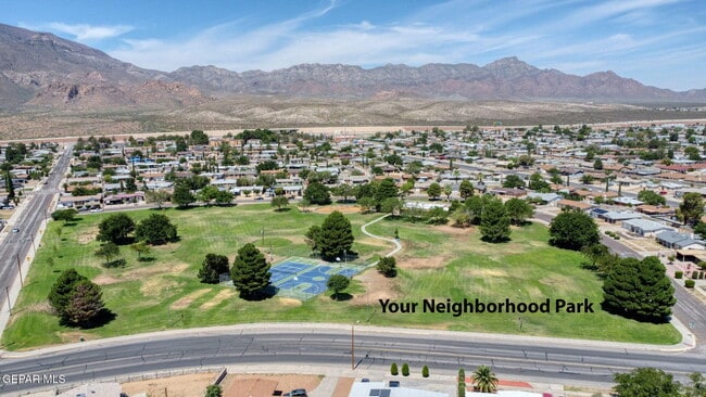 Building Photo - 4713 Sun Valley Dr