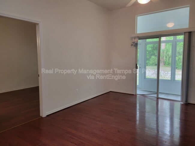 Building Photo - 12514 Hollybrook Ln