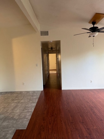 Building Photo - 9076 Walker Ct