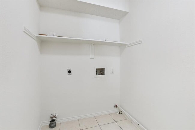 Building Photo - 13302 Black Canyon Dr