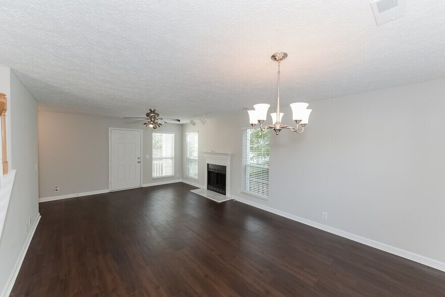 Building Photo - 3505 Glenfalls Dr