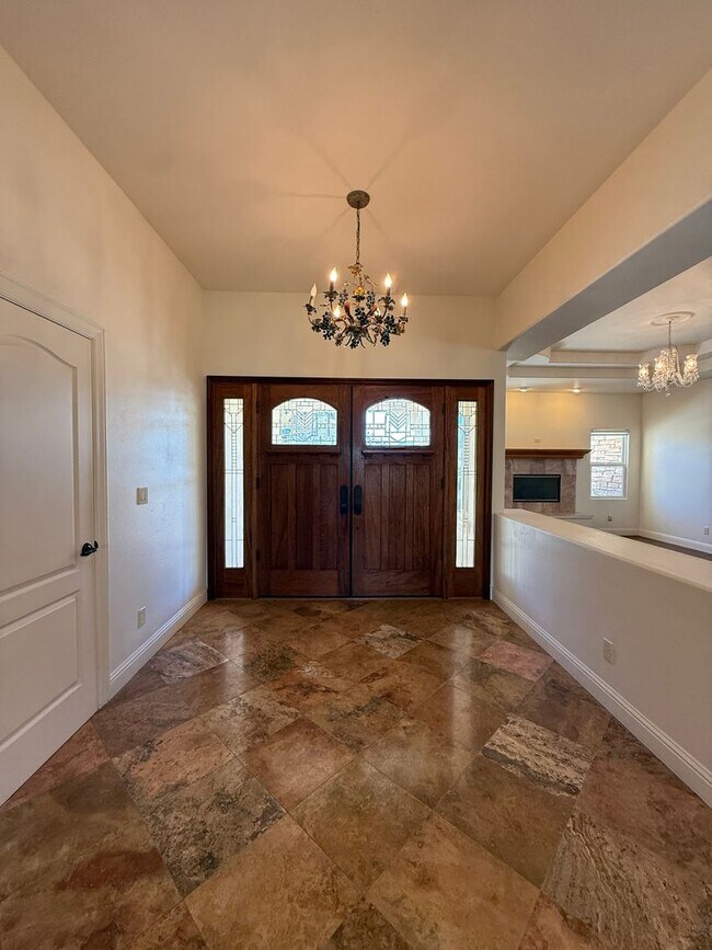 Building Photo - Beautiful Orcutt Custom Home in Solomon Estates on Approx One Acre