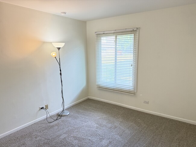 Building Photo - 4506 Kings Walk Dr