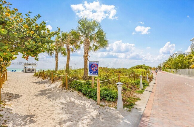 Building Photo - 6039 Collins Ave