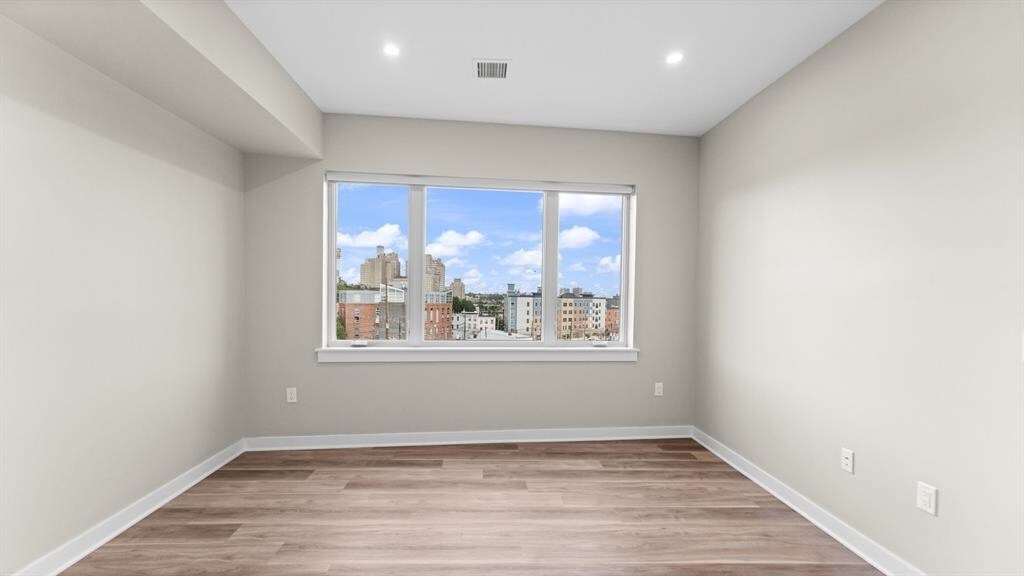 Building Photo - 475 Communipaw Ave