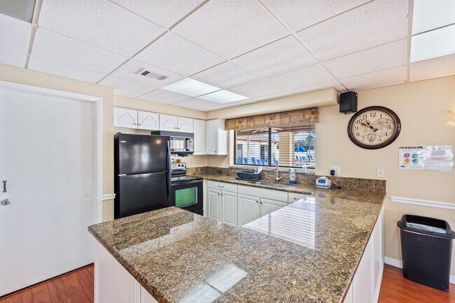 Building Photo - 3335 Wind Surf Way