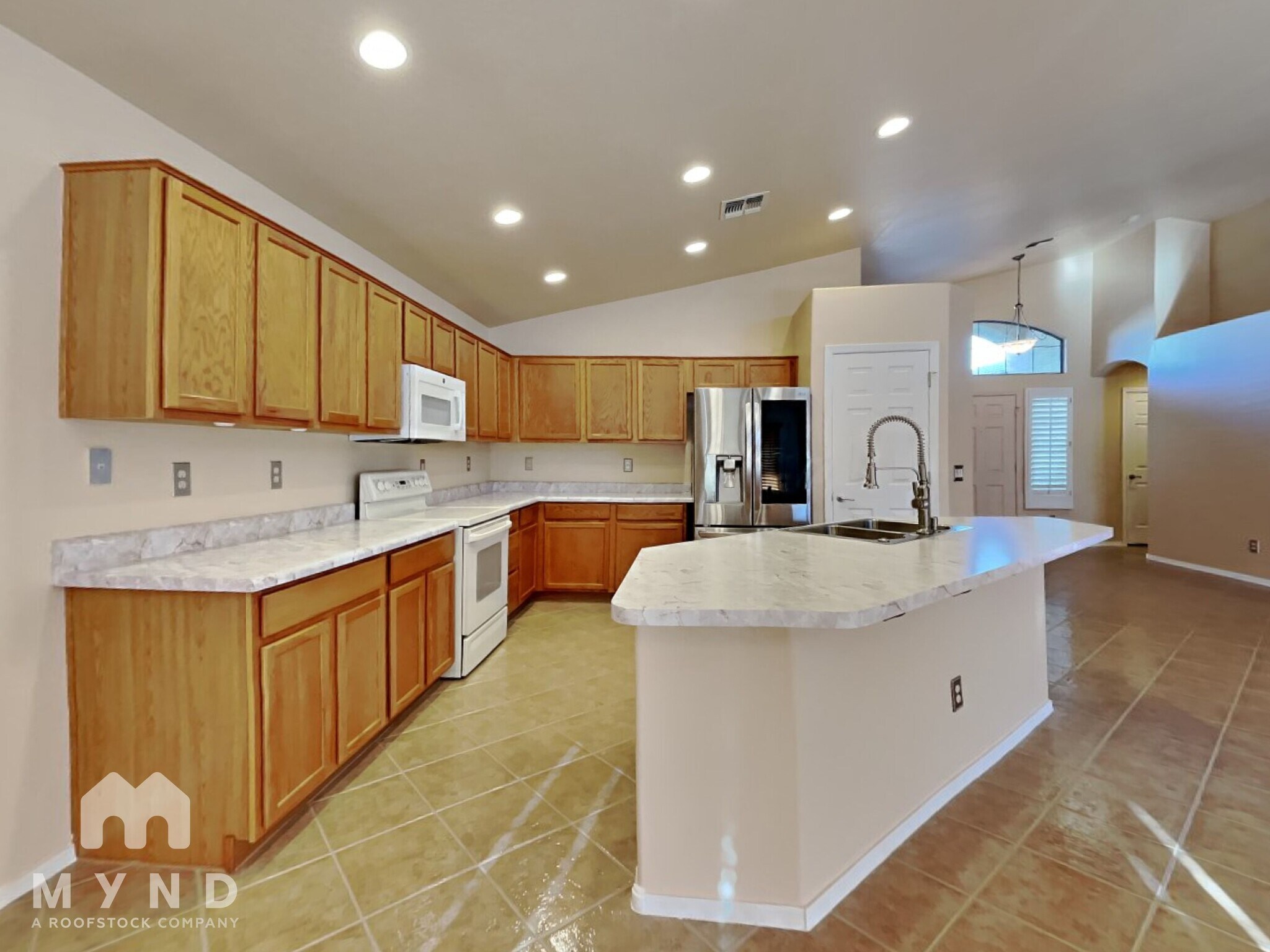 Building Photo - 12813 W Aster Dr