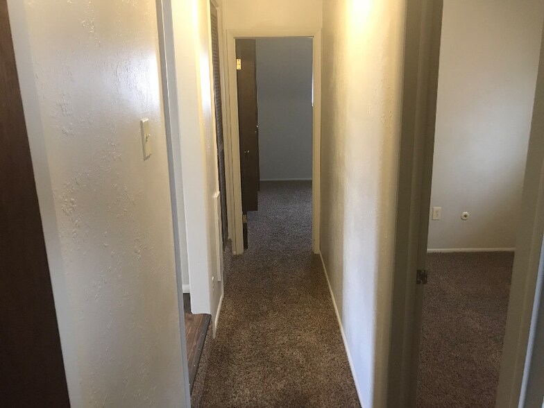 Building Photo - 294 N 300 W