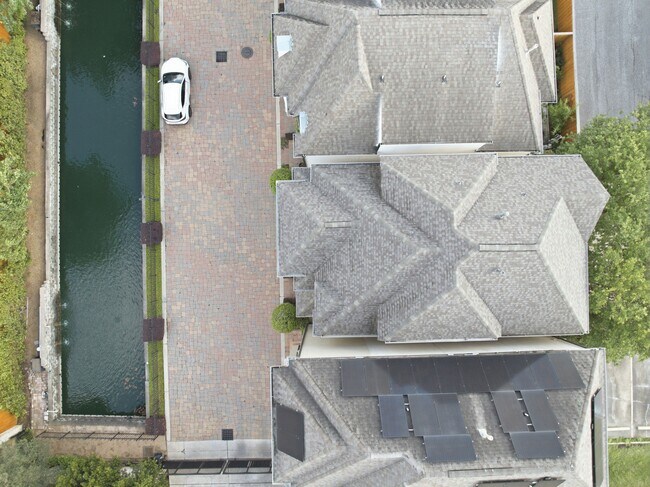 Building Photo - 6527 Clarewood Oak Estates Ln