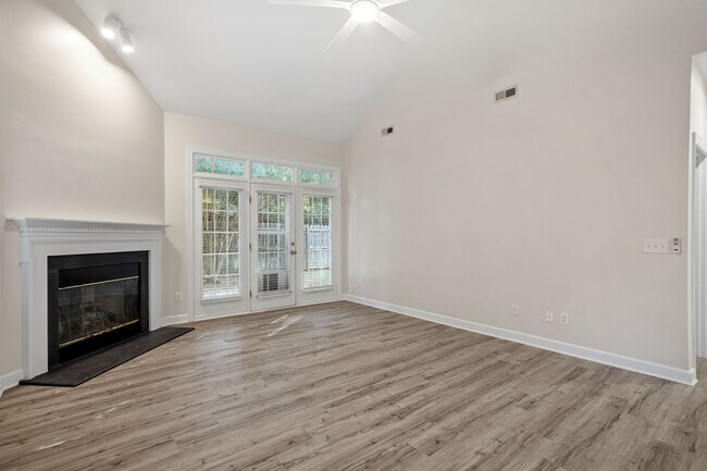 Building Photo - 3301 Philmont Dr