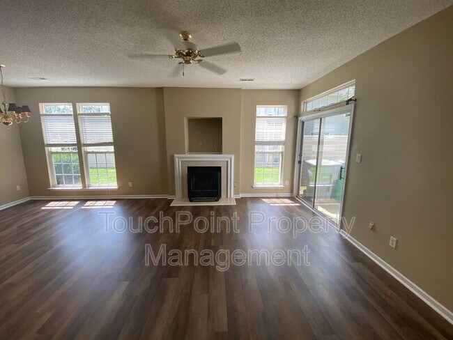 Building Photo - 5422 Waverly Lynn Ln