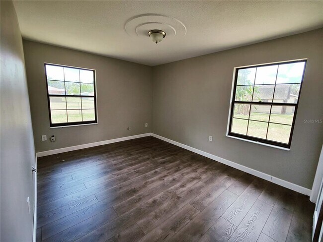 Building Photo - 2655 Wagon Rd