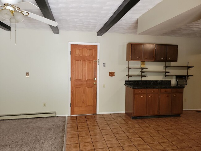 Building Photo - 3915 S Orchard Ct