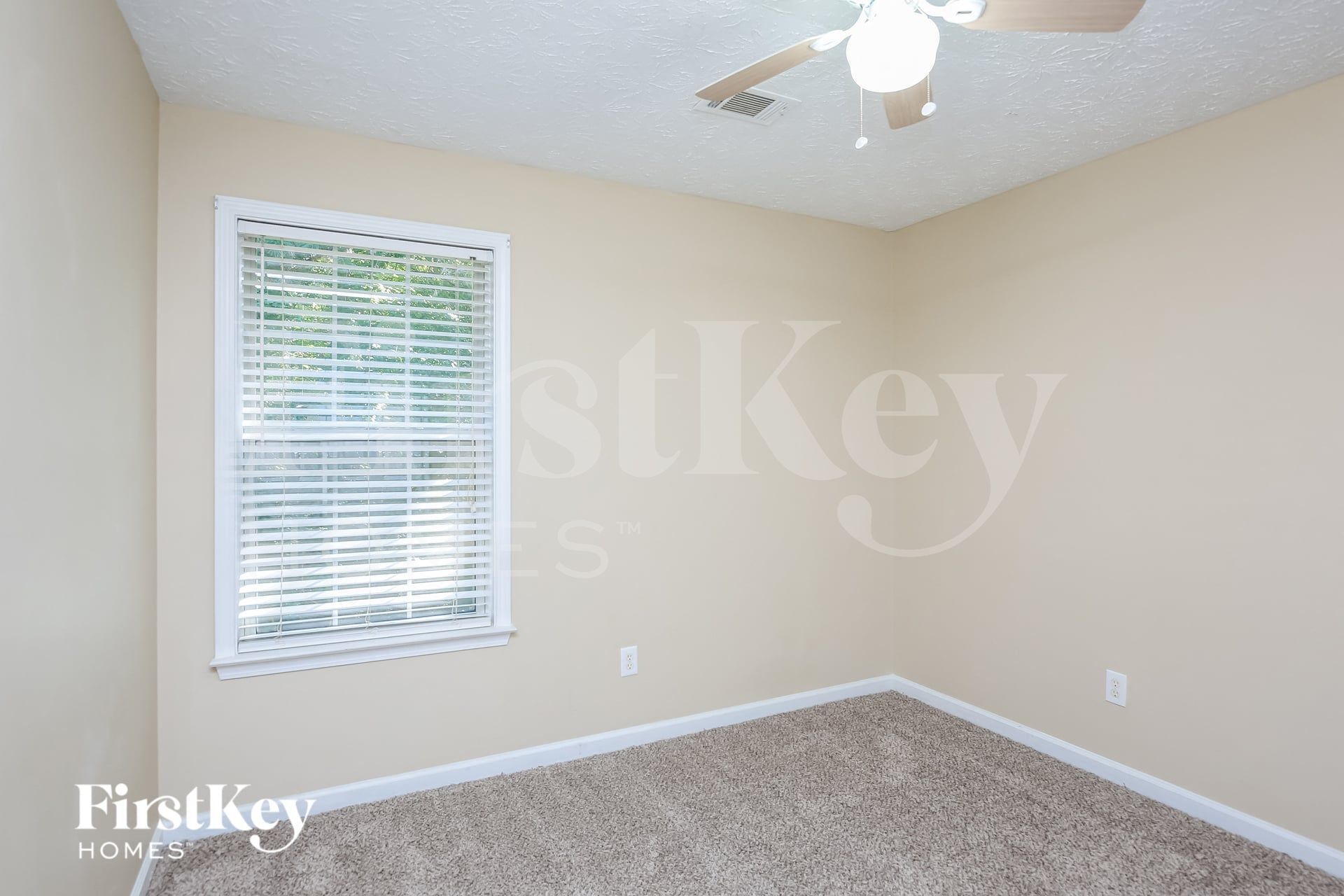 Building Photo - 3710 Wake Robin Way