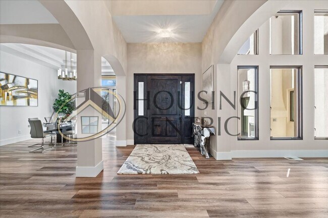 Building Photo - Breathtaking Luxury Custom Rental in Guard Gated Serrano Golf Community!!