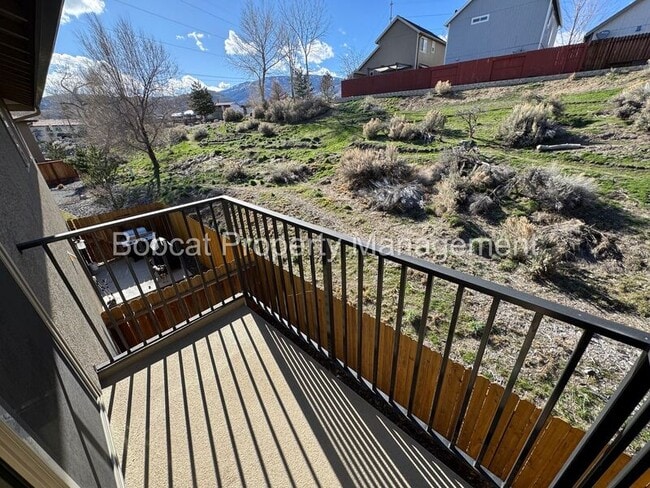 Building Photo - 1230 Saltern Dr