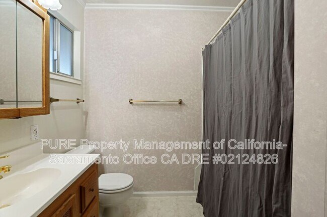 Building Photo - 7777 Uplands Way