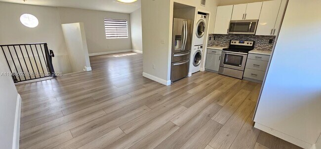 Building Photo - 17362 NW 74th Ave