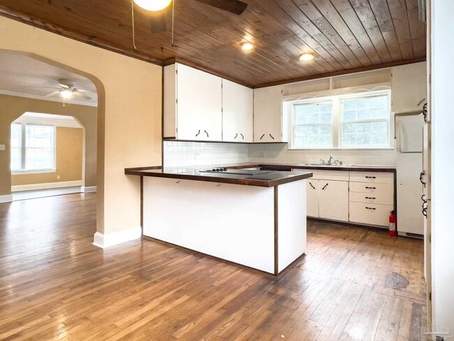 Building Photo - 2615 W Jackson St