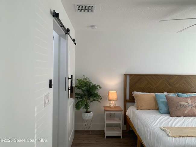 Building Photo - 710 Orange Blossom Dr