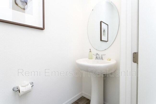 Building Photo - 632 Benoi Dr