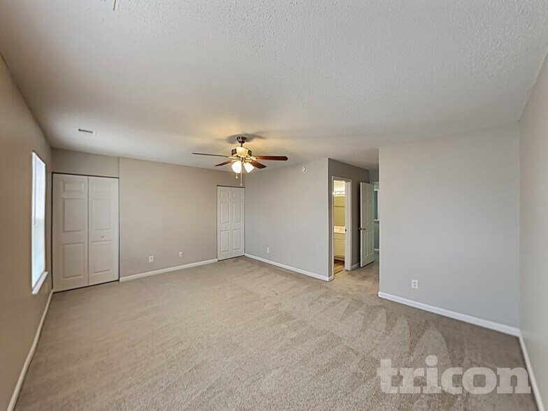 Building Photo - 945 Schofield Ln