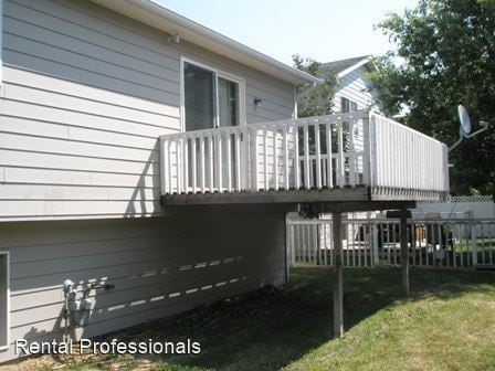 Building Photo - 4 br, 2 bath House - 3504 Golden Valley