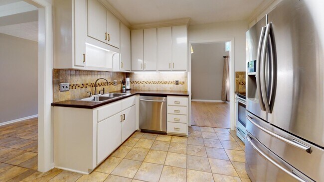 Building Photo - Shelton Woods Single Family