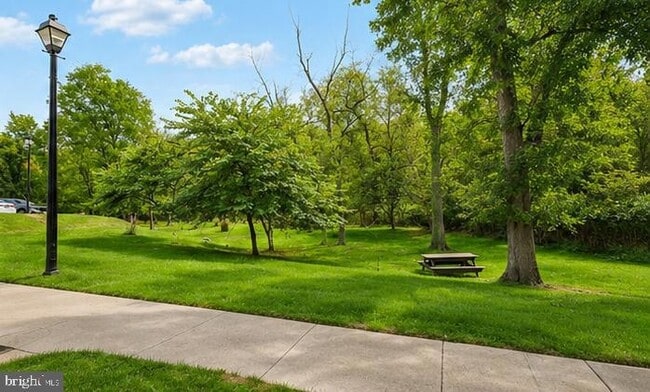 Building Photo - 3569 Plumtree Dr