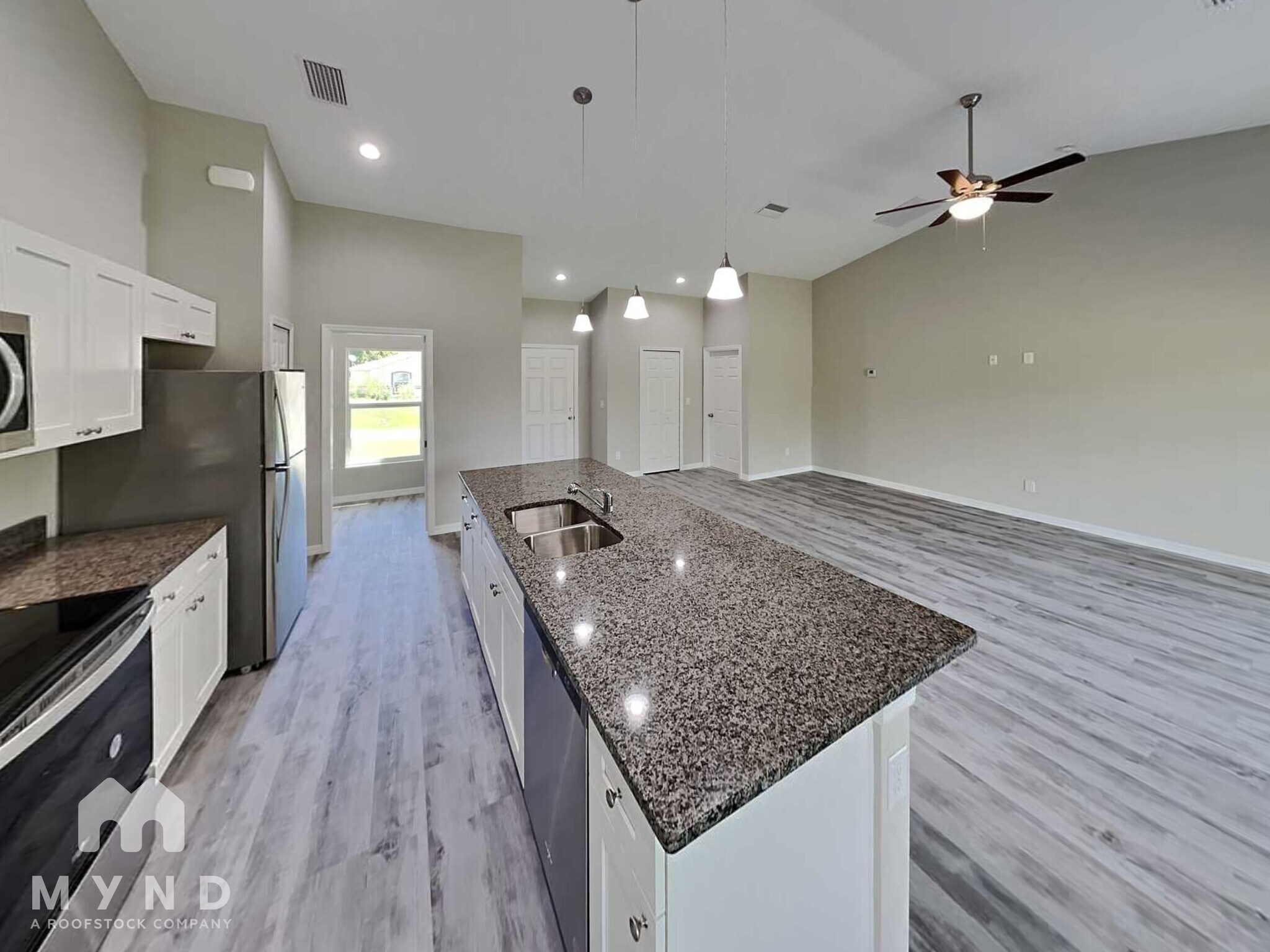 Building Photo - 7356 S Cameo Cir