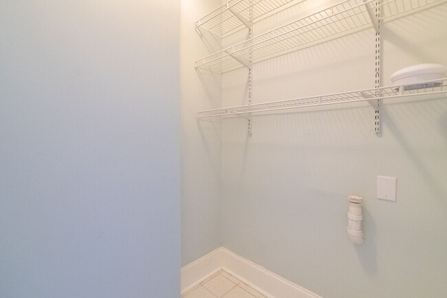 Building Photo - Spacious charmer in the heart of Dilworth ...