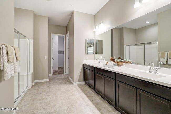 Building Photo - 1255 N Arizona Ave