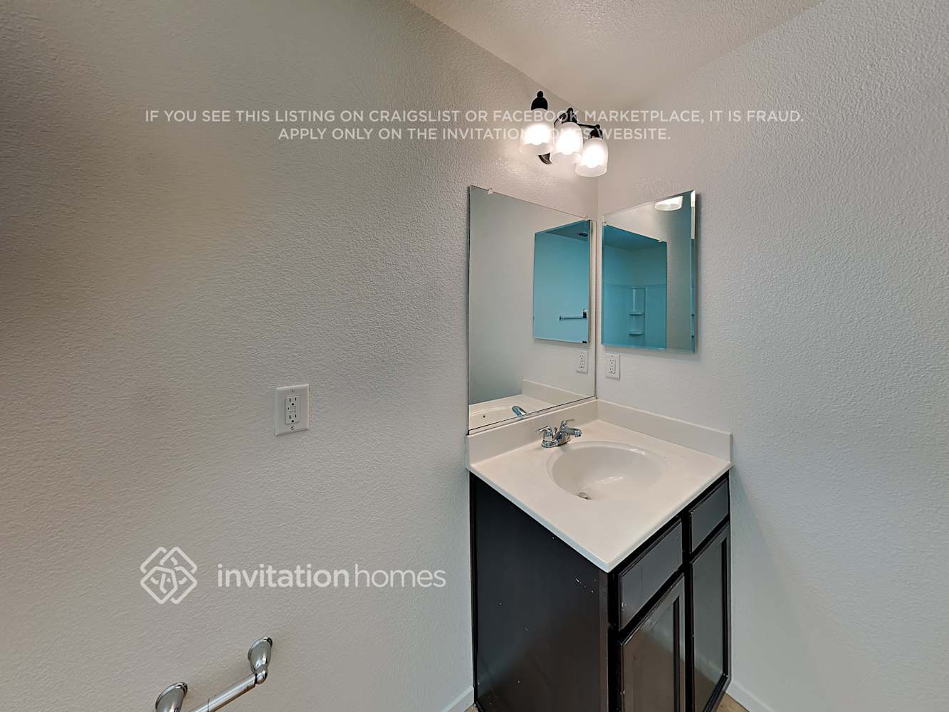 Building Photo - 8925 Robbins Rd