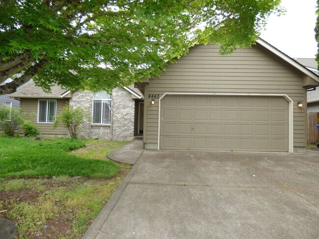 Building Photo - 3 Bed 2 bath home in North Salem!