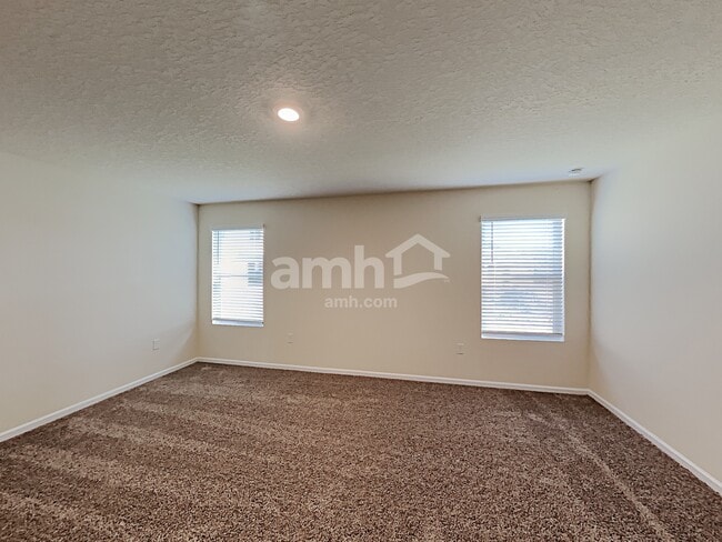 Building Photo - 282 Caminha Rd