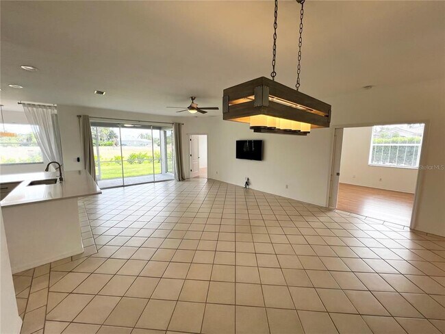 Building Photo - 7463 Ridge Rd