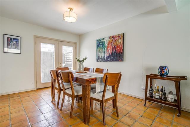 Building Photo - 2710 Douglas Ave