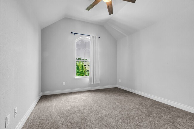 Building Photo - 126 Capriccio Ln