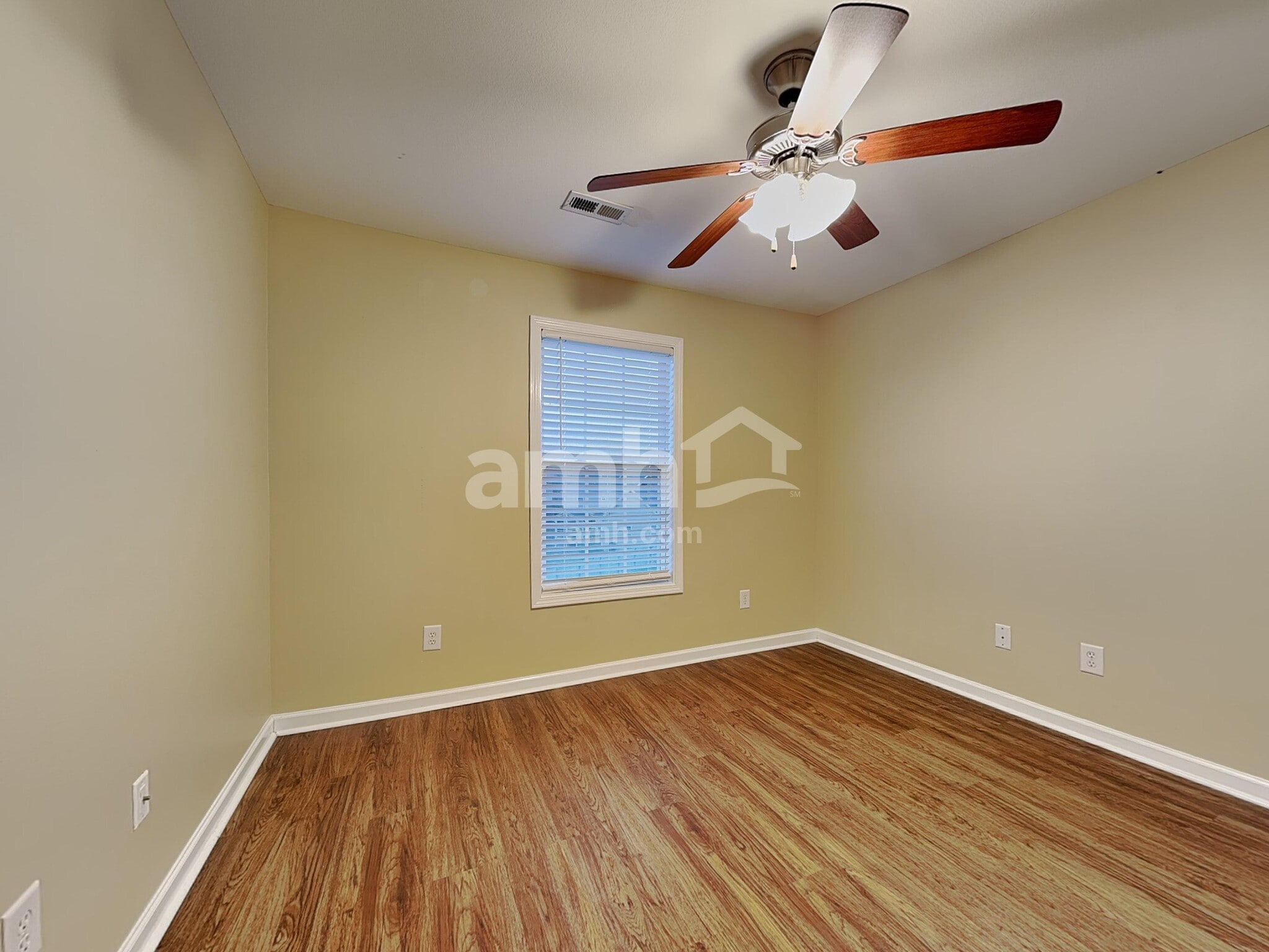 Building Photo - 5523 Golden Gate Rd