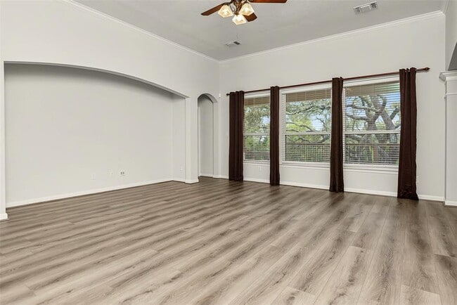 Building Photo - 2220 Comal Springs