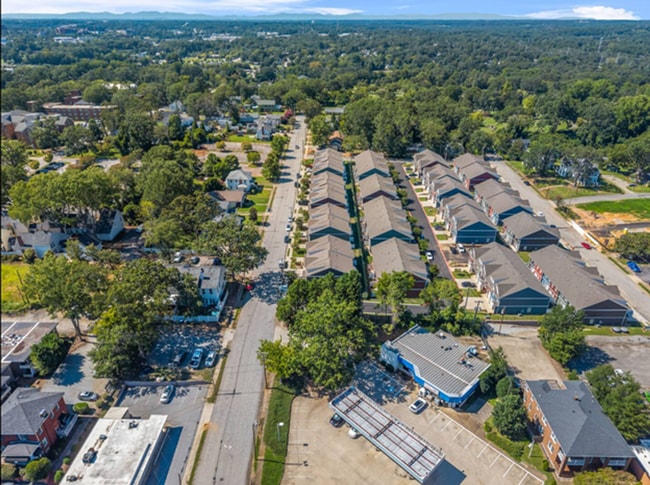Building Photo - 3 Bed, 2.5 Bath - Lucky Penny - Furnished ...