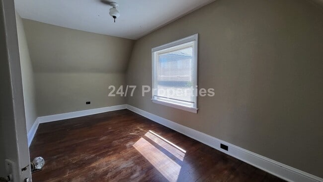 Building Photo - 2024-4624MF
