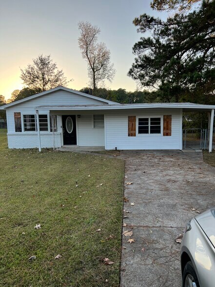 Building Photo - 119 Fairlane Dr