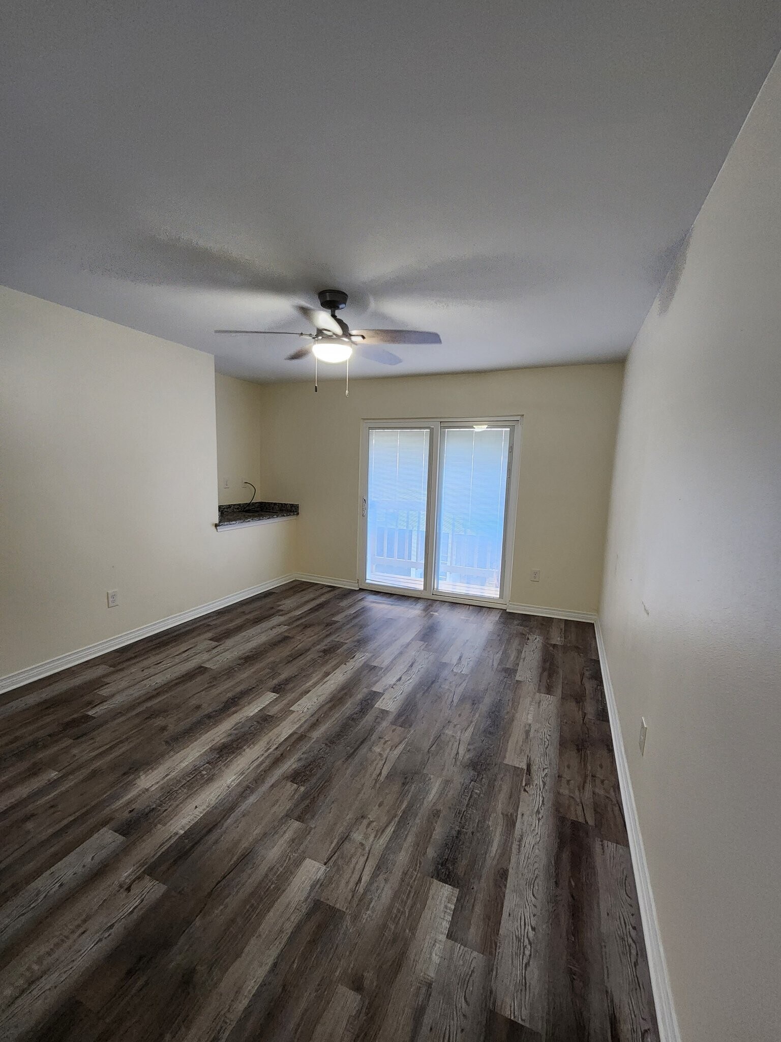 Building Photo - 4780 Pontchartrain Dr