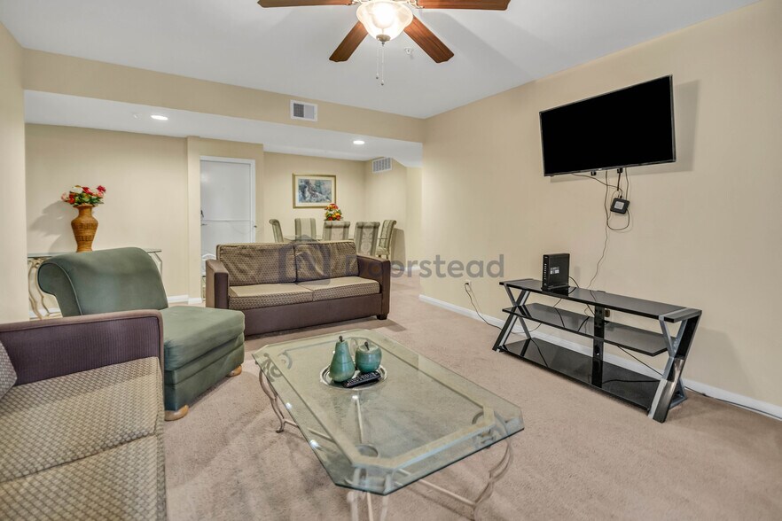 Building Photo - 8415 Hearth Dr
