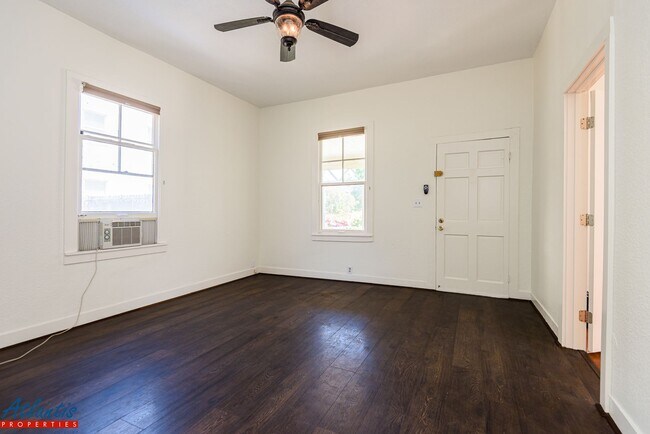 Building Photo - Lovely Downtown San Jose Home | Off-Street Parking